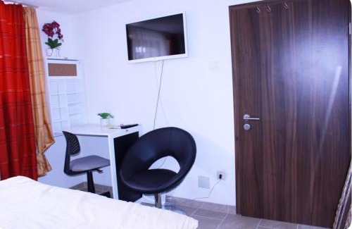 Stuttgart Apartment | Family-Friendly Stay Near Porsche Museum with Great Reviews