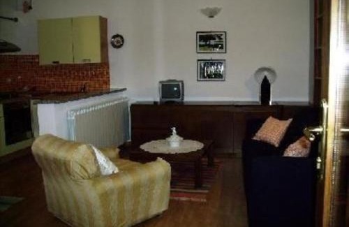 Miasino Apartment | Comfortable 4-Person Apartment in Miasino, Piedmont
