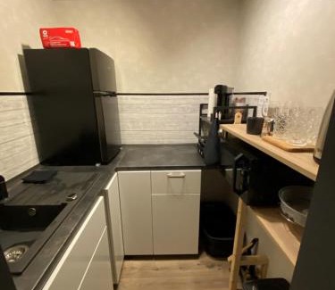 Halberg Apartment | Convenient Saarbrücken Stay Near City & University with Parking