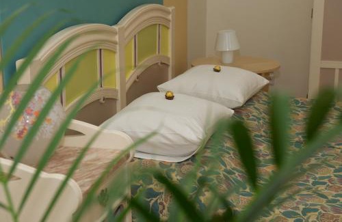 Krems an der Donau Apartment | Welcoming Wohnzimmer: Guest Rated 9.6 with Breakfast & Dining
