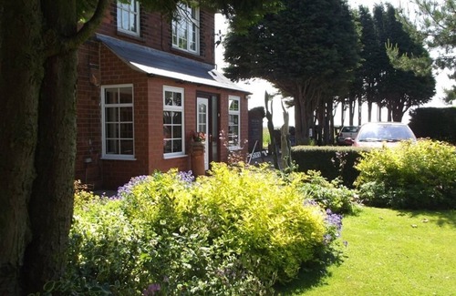 Stainton le Vale Bed & Breakfast | Wold View House B&B