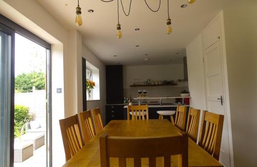 Moreton-in-Marsh House | Woldsend: A Pet-Friendly Retreat with a 9.3/10 Rating