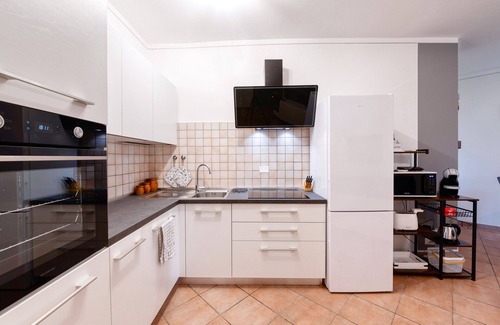 San Benedetto di Lugana Apartment | Unwind at Wolf House - Peschiera with Private Jacuzzi