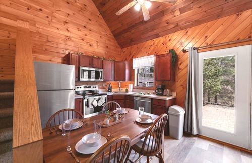 Broadalbin Cabin | Wolf Lair: Scenic Adirondack Cabin with Lake Access