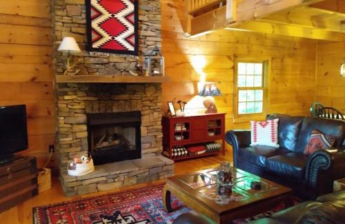 Wolf Laurel House | Bees Knees Hotel - Family-Friendly Retreat with Pool Access
