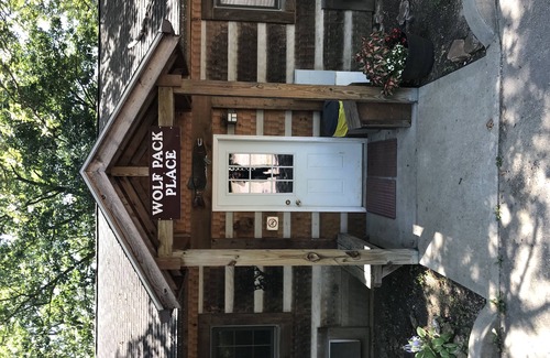 Pittsburg House | Relax at Wolf Pack: Your Retreat by Pomme de Terre Lake