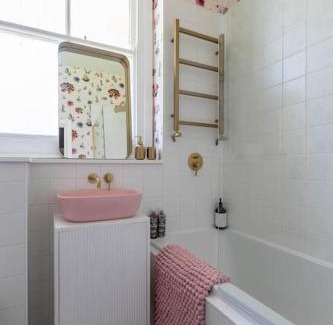 Cliftonville Apartment | Wolverdene: Ground Floor Flat with Garden & Pet-Friendly