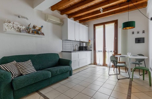 San Giovanni in Persiceto House | Cozy Apartment with Garden & Private Parking in Prime Location