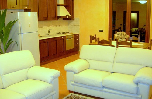 Castelnuovo di Garfagnana Villa | Exclusive Villa Retreat with Private Pool & Hot Tub