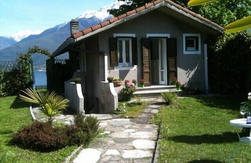Domaso House | Idyllic Cottage with Private Pool on the Beach - Rated 9.4