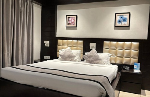 Medinipur Hotel | Budget-Friendly Hotel Wonder Inn with Breakfast Included