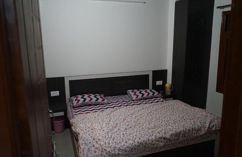 Shimla House | Top-Rated Wonder Hill Homestay in Shimla with Breakfast