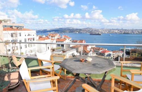 Kabatas Apartment | Wonder Homes- Spectacular View 6BR, 2BA, Rooftop