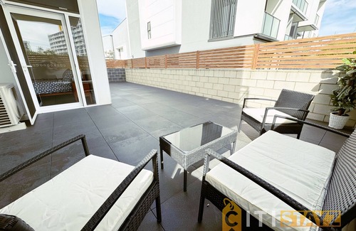 Phillip Apartment | Wonder in Woden - 2 bd 2bth Apt