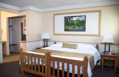 Sanger Resort | Discover Wonder Valley Ranch Resort with Ocean View & Pool