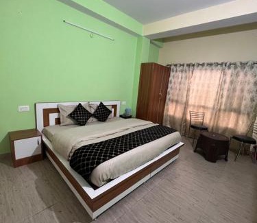 Shimla Bed & Breakfast | Exceptional Stay at Wonder View - Pet and Child Friendly