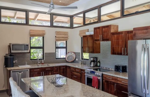 Nosara Villa | Inviting GBC Retreat with Infinity Pool Just Minutes from Surf