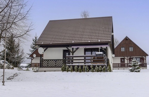 Cerny Dul House | Beautiful Private Villa with Pool, WiFi & Lake View Terrace