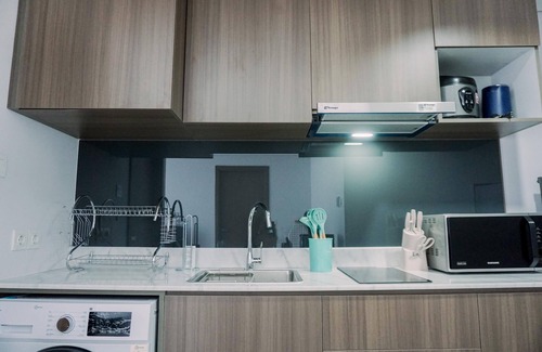 Pinang Apartment | Cozy 1BR The Smith Alam Sutera Apartment with Pool Access
