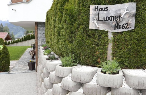 Gerlosbergeben Apartment | Top-Rated Apartment in Gerlosberg with Pool & Spa