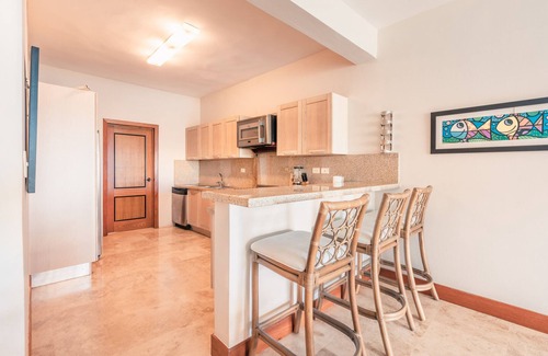 Puerto Bahia Apartment | Inviting Apartment at Puerto Bahia B2 with Pool & Spa
