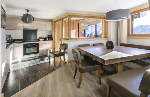 Avoriaz Apartment | Scenic Apartment with Pool and Panoramic Views Awaiting You