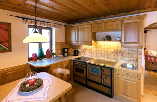 Sankt Veit im Pongau House | Wonderful private villa for 10 people with WIFI, TV, patio, pets allowed, panoramic view and par...