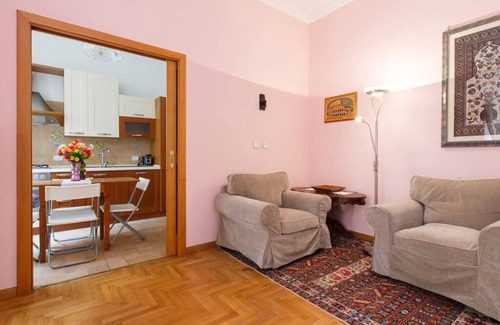 Esquilino Apartment | Ideally Located Loft with Spa and Hot Tub in Rome