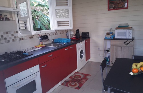 Le Lamentin House | Top-Rated Ocean View Casa in Lamentin for Families
