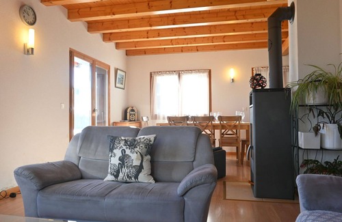 Chamoson House | Inviting Private Villa for 8 with WIFI, Pets Welcome