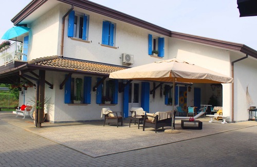 Ca' Pirami House | Outstanding Villa Roma: Oceanfront Retreat in Jesolo