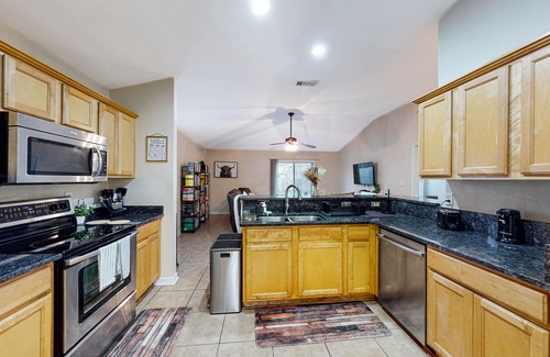 Pensacola House | Dog-Friendly Retreat with Ocean View, Kitchen & Patio