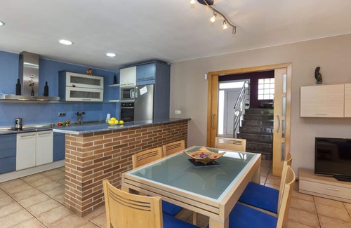 Caldes de Malavella House | Private Villa for 6 with Pool, WIFI & Terrace Awaits You