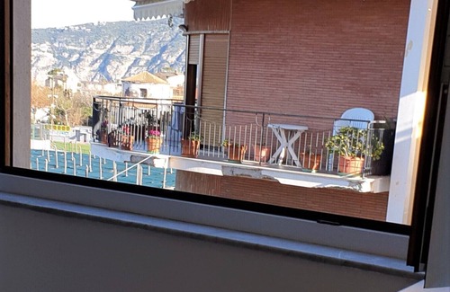 Sorrento City Centre Apartment | Family-Friendly Apartment with Sea View Terrace in Sorrento