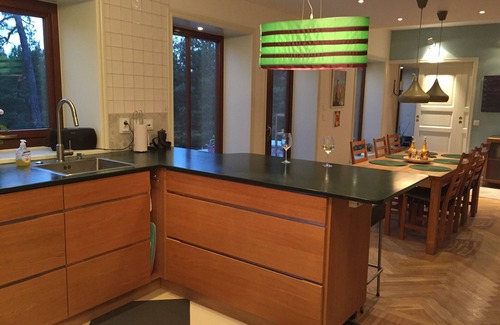 Kummelnas Villa | Family-Friendly Wooden House by the Lake in Stockholm