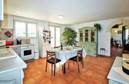 Saint-Julien-de-Peyrolas House | Experience Nature and Sun in Our Family-Friendly Retreat
