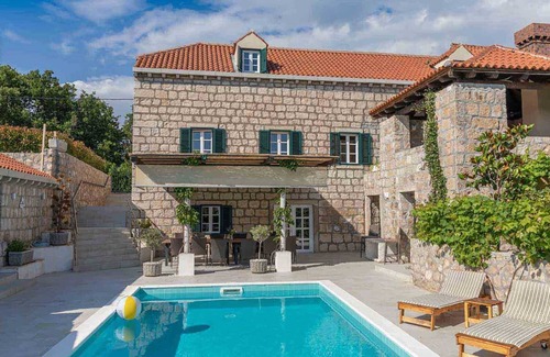 Cilipi Villa | Elegant Heritage Stone Villa with Pool & Spa Amenities