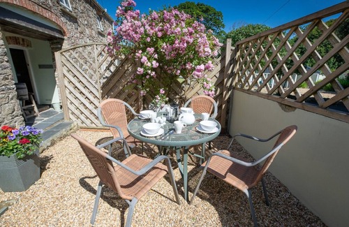Haverfordwest Cottage | Idyllic Cottage Retreat with Indoor Pool & Ocean Views