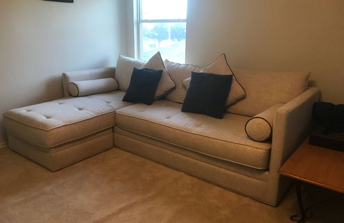 Cibolo House | Cozy Home with Spa Amenities and Breakfast Included