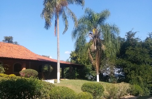 Itu House | Delightful Family Retreat with Pool & Pet-Friendly Amenities