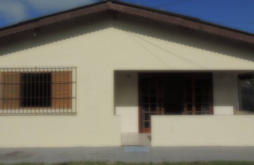 Cananeia House | Inviting Home with Pool and Breakfast in Cananéia