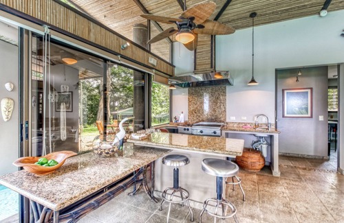 Tarcoles House | Idyllic Retreat with Ocean Views, Private Pool & Spa
