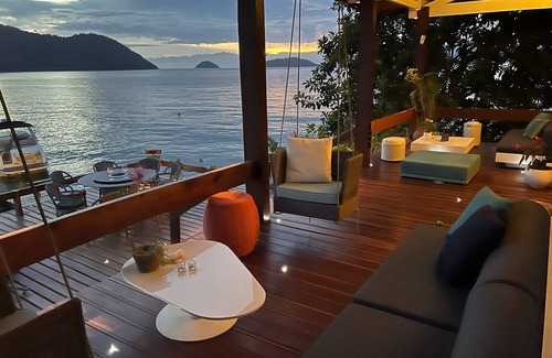 Ponta do Sape House | Seaside Retreat: Top-Rated House in Angra Dos Reis