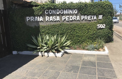 Parque Estadual da Costa do Sol House | Relaxing Retreat at Praia Rasa with Pool & Family-Friendly Perks