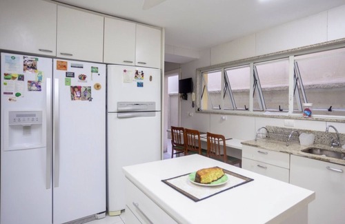 Gavea House | Inviting Retreat in the Heart of Gávea with Premium Amenities