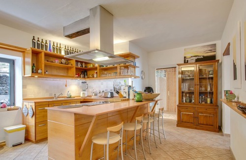 La Asomada Ski Chalet | Stunning House Pure La Asomada with Oceanfront Pool & Views