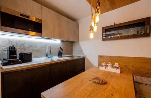 Campitello di Fassa Apartment | Inviting Cesa Ardon 1: Family-Friendly with Breakfast Included