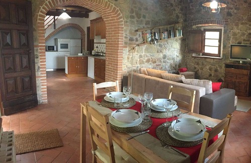 Pomarance Villa | Private Villa with Pool, Pets Welcome & Panoramic Views