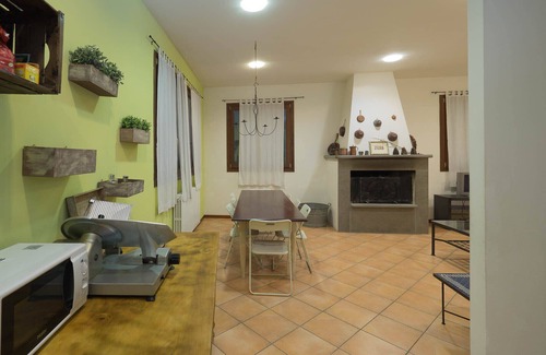 San Lazzaro di Savena Other | Family-Friendly Farmhouse with Spa and Hot Tub Retreat