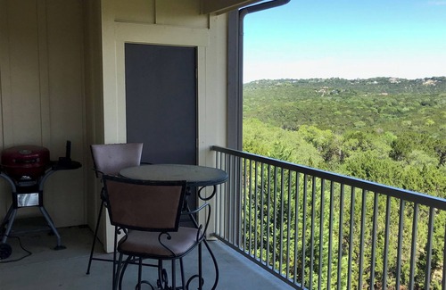 Jonestown Condo | Unforgettable Lake Travis Villa with Breathtaking Views